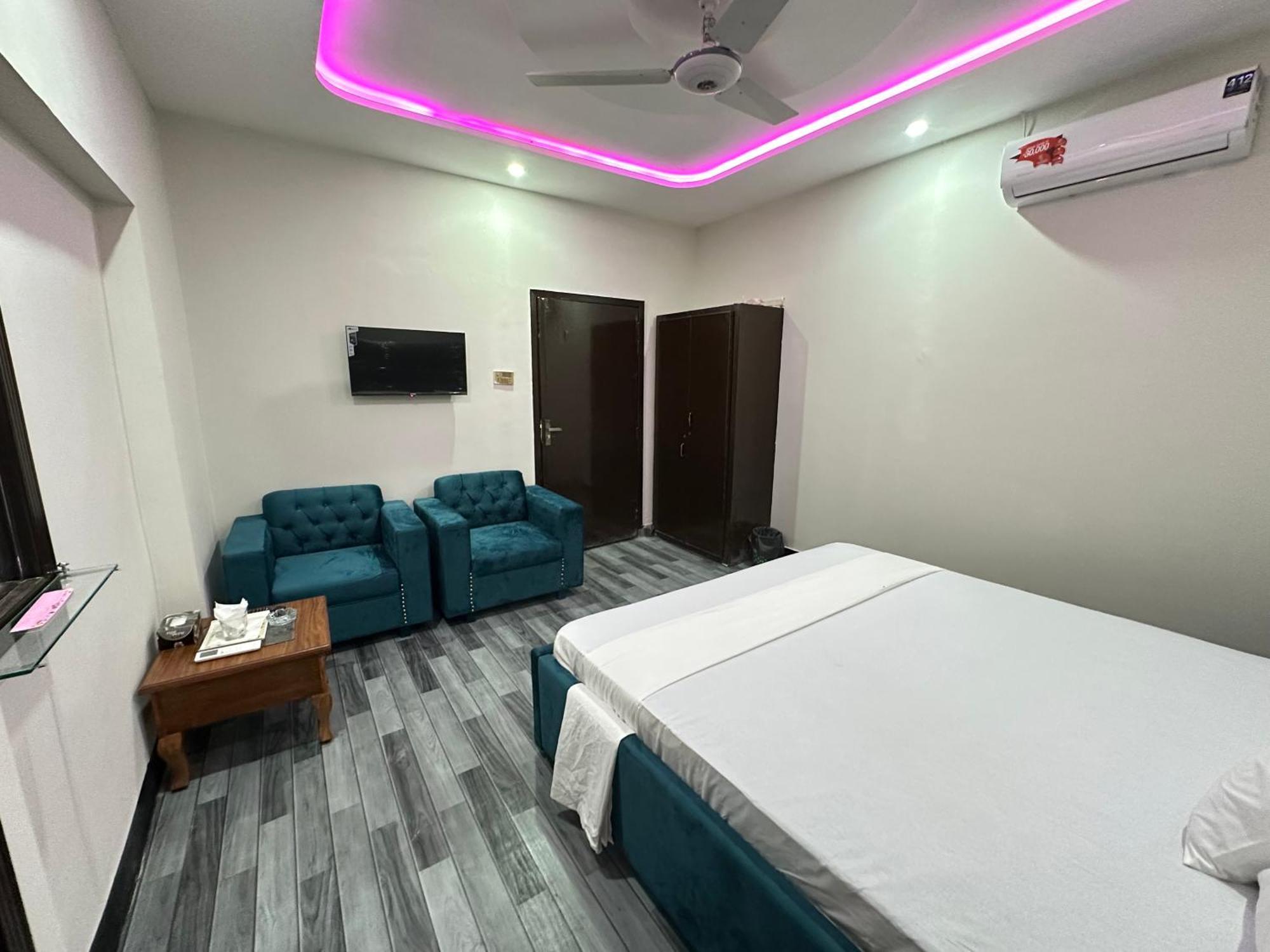 Decent Lodge Guest House Islamabad Esterno foto