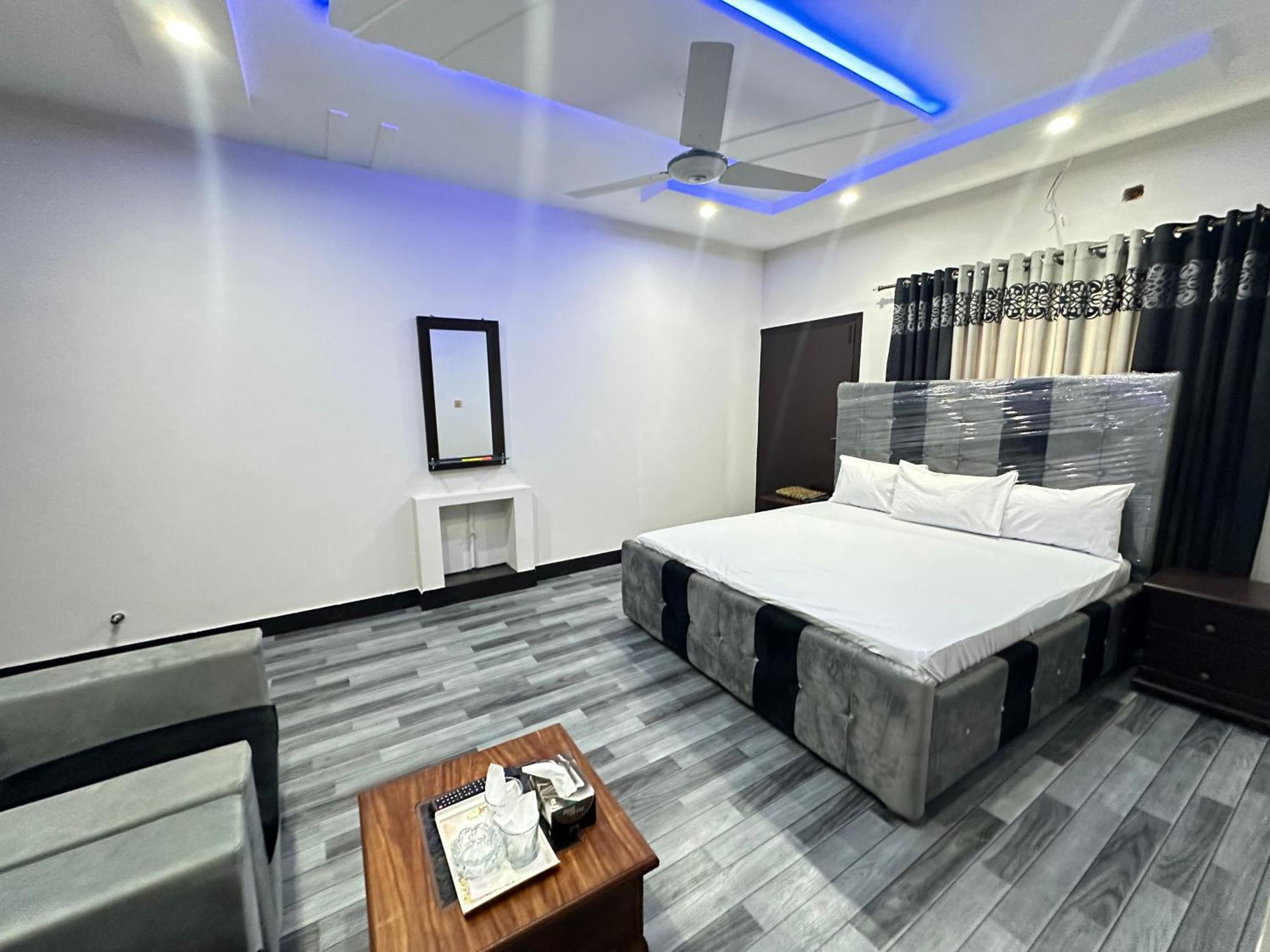 Decent Lodge Guest House Islamabad Esterno foto