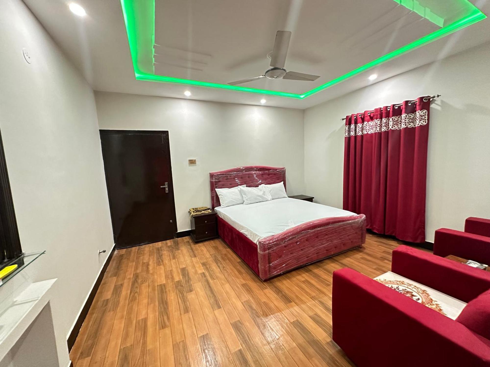 Decent Lodge Guest House Islamabad Esterno foto